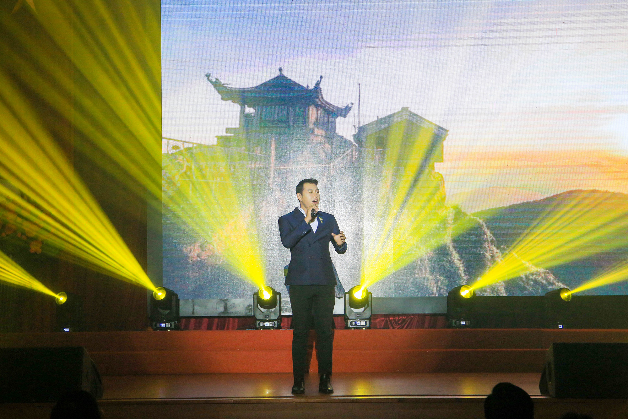 Các tiết mục tham gia hội diễn thuộc các thể loại: đơn ca nam, đơn ca nữ, song ca, tam ca, tốp ca và múa.