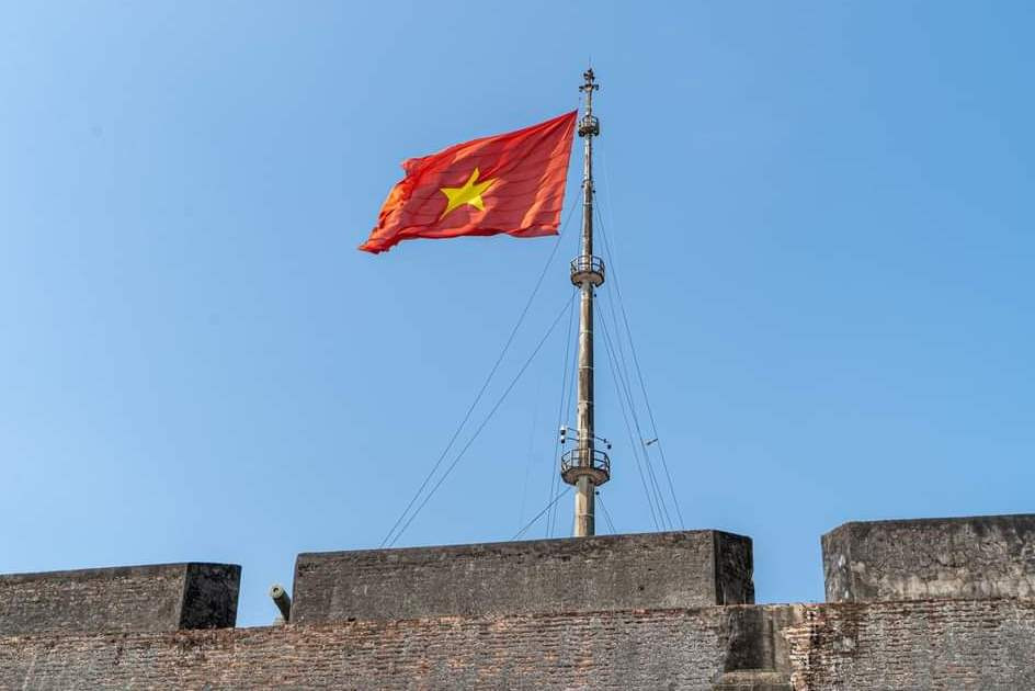 Lá cờ ở Kỳ đài Huế bay phấp phới trong dịp lễ Quốc khánh 2/9/2023.