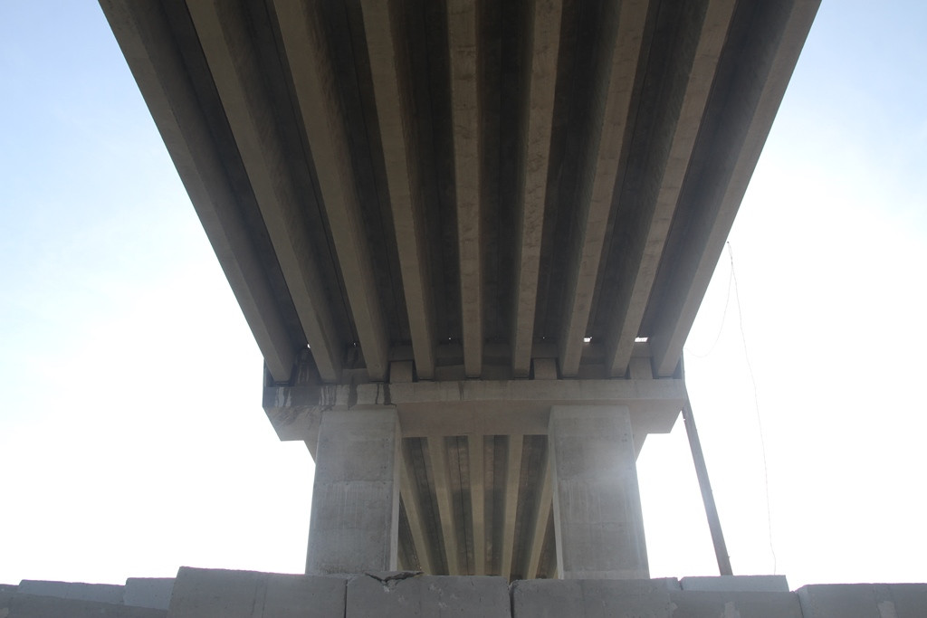 Báo cáo từ Ban QLDA Đầu tư Xây dựng công trình giao thông tỉnh Thừa Thiên - Huế, nhà thầu hiện đã hoàn thành khoan cọc nhồi trụ từ trụ T6-T50, thi công thân trụ, lao dầm.