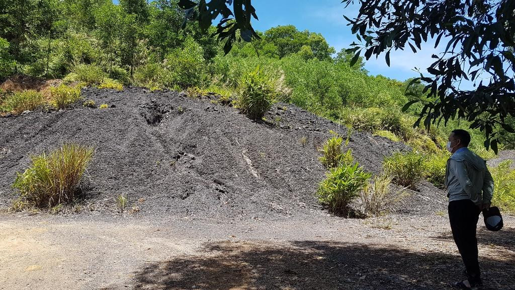 Phó Giám đốc Sở Kế hoạch và Đầu tư tỉnh Thừa Thiên Huế - ông Phan Quốc Sơn cho hay, đơn vị sẽ xác minh về các thủ tục đầu tư, hiệu lực giấy phép hoạt động của Công ty Cổ phần Vật liệu và Công nghệ, từ đó sẽ có phương án xử lý phù hợp.