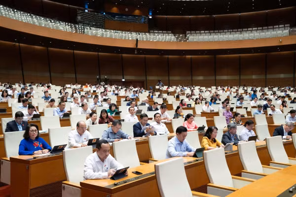 Các đại biểu tại phiên họp ngày 29/10. 
