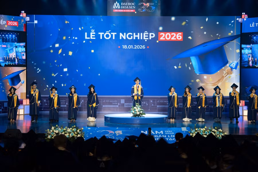thu-khoa-nganh-hsu-thuc-hien-nhung-phan-final-talk-truyen-cam-hung-dac-trung-cua-hsu.jpg