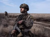 Binh sĩ Ukraine tại Kramatorsk, Donetsk, ngày 27/10.