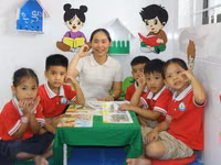 Cô trò Trường Mầm non Đặng Văn Kiều (xã Cẩm Bình, Hà Tĩnh).