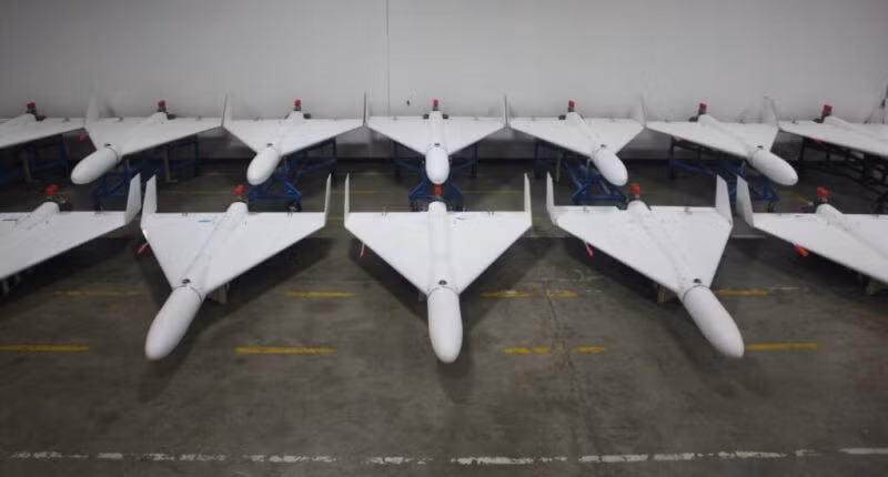 Một đội drone Arrowhead xếp hàng tại một cơ sở. Ảnh: Griffon Aerospace