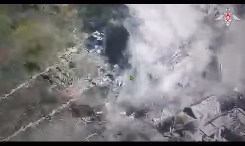 Đòn không kích thiêu hủy pháo M777, kho vũ khí tên lửa và loạt radar