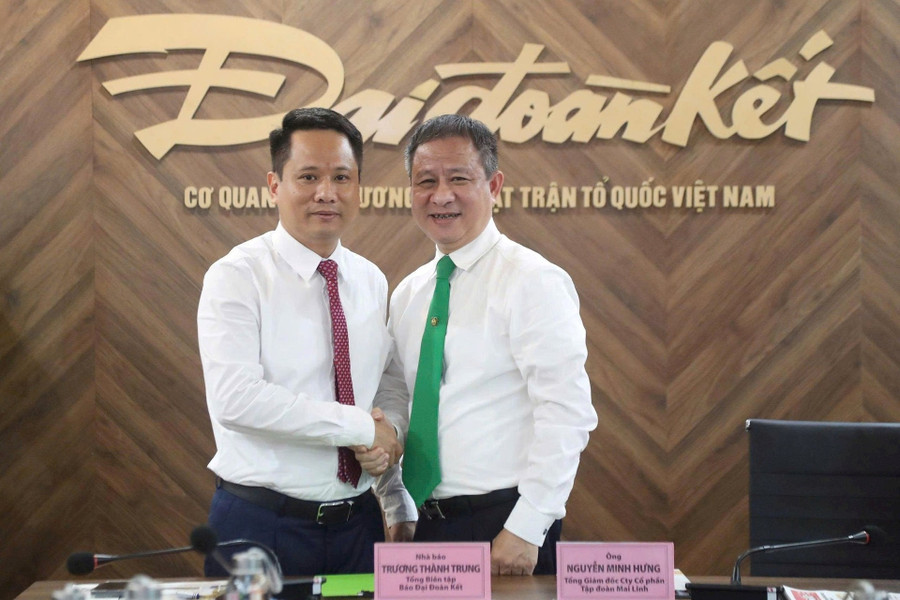 bao-dai-doan-ket-va-tap-doan-mai-linh-lan-toa-tinh-hoa-viet-den-moi-mien-11.jpg