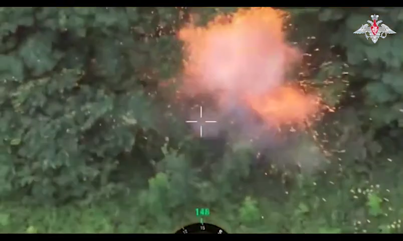 Hỏa lực tập kích trung tâm tuyển quân, radar phản pháo, bắn hạ 402 UAV