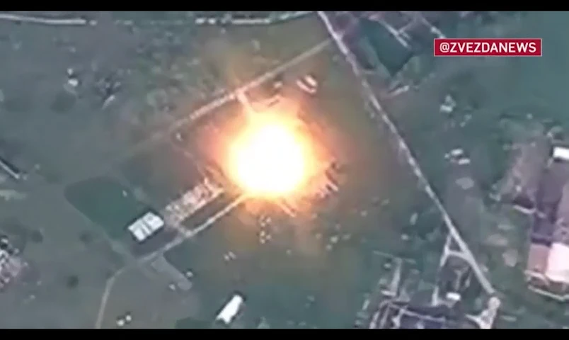Khoảnh khắc Iskander-M giáng đòn loạt bệ phóng và trạm điều khiển UAV