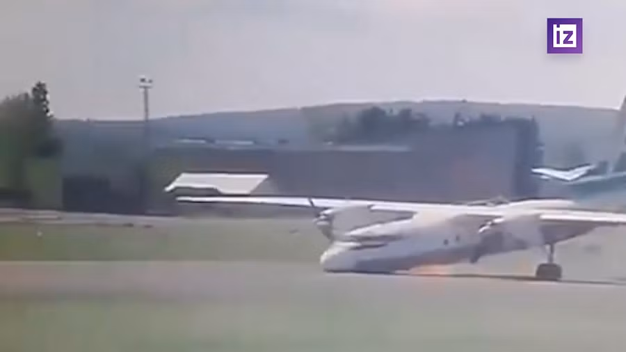 Cú hạ cánh tóe lửa của máy bay An-24 ở Irkutsk