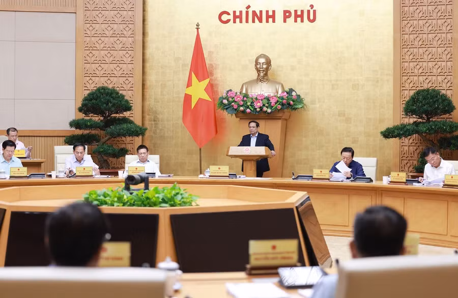 thu-tuong-pham-minh-chinh-chu-tri-phien-hop-chinh-phu-3.jpg