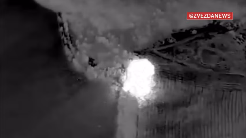 Khoảnh khắc Iskander-M phá tan 2 bệ phóng tên lửa ATACMS nhắm vào Voronezh