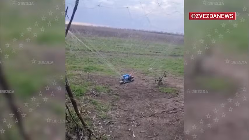 Video lính dù tóm gọn UAV bằng lưới