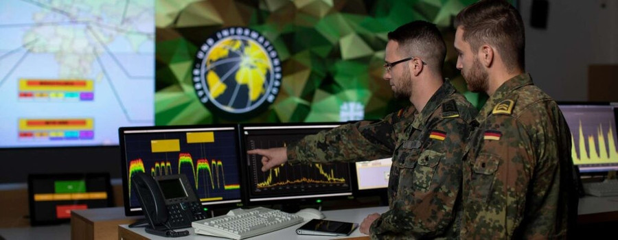 Dịch vụ thông tin và mạng của Đức. Ảnh: Bundeswehr duc-bat-tay-israel-tao-khien-chan-vo-hinh-truoc-chien-tranh-mang-2.jpg
