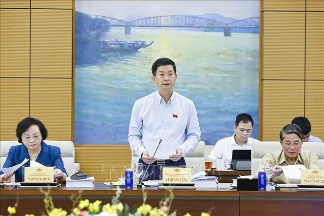 Tổng Thư ký Quốc hội, Chủ nhiệm Văn phòng Quốc hội Lê Quang Tùng phát biểu. Ảnh: Doãn Tấn/TTXVN chu-tich-quoc-hoi-tran-thanh-man-chu-tri-phien-hop-thu-hai-2.jpg