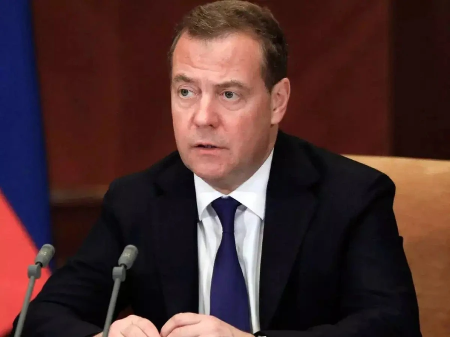 Ông Dmitry Medvedev