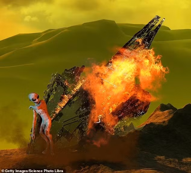 Tiết lộ chấn động: Mỹ đã thu hồi hơn 10 UFO bị rơi?