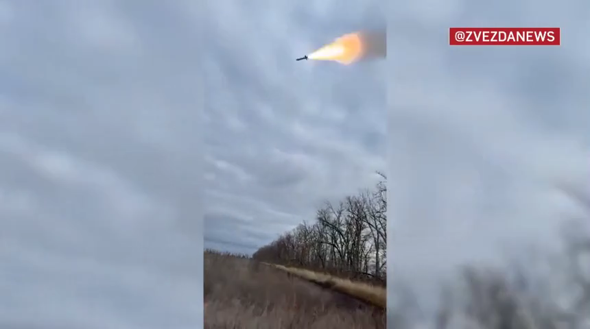 Video Strela-10M bắn rụng drone Batyar trên bầu trời Zaporozhye