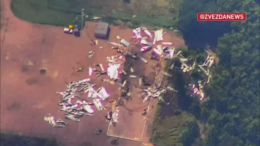 Khoảnh khắc UAV Geran-2 trút đòn vào trạm chỉ huy và kho UAV ở Chernihiv