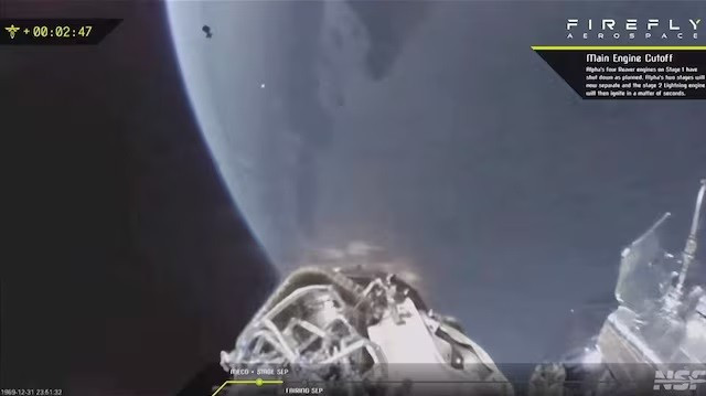 Tên lửa Firefly Alpha của công ty Firefly Aerospace của Hoa Kỳ đang thực hiện tách tên lửa đẩy. Ảnh: Reuters.