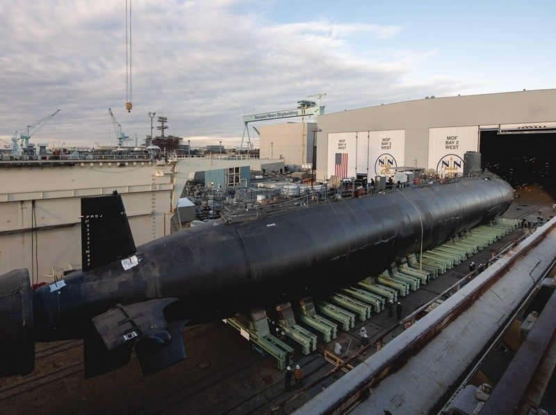 USS Massachusetts khi được hạ thủy đưa vào xưởng Newport News Shipbuilding. quai-thu-hat-nhan-uss-massachusetts-cho-ngay-ra-bien-lon-2.jpg