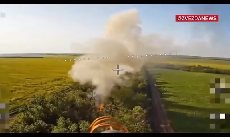 Xem drone FPV phá tan pháo Paladin ở hướng Nam Donetsk