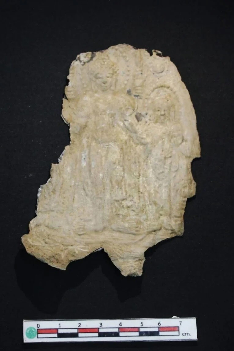 phat-hien-kho-bau-1300-nam-tuoi-duoi-ngoi-chua-phat-giao-co-3.jpg