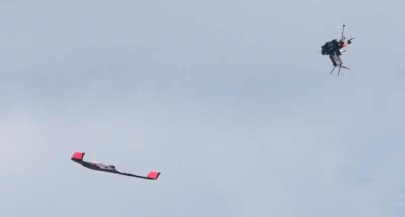 Màn không chiến hiếm có giữa 2 chiếc drone tại Fort Rucker