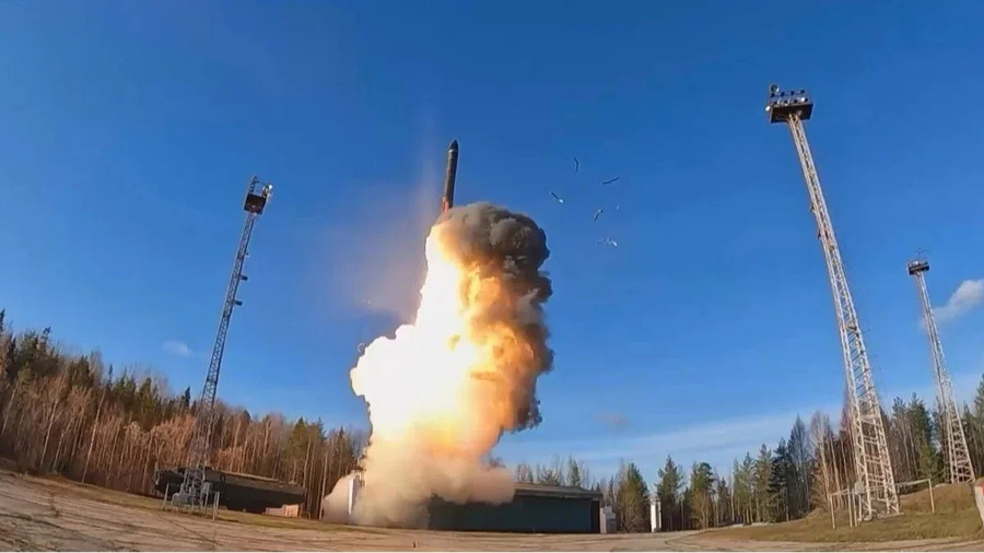 Vụ phóng tên lửa đạn đạo liên lục địa tại bãi thử ở Plesetsk, Nga, ngày 22/10. Ảnh: Bộ Quốc phòng Nga