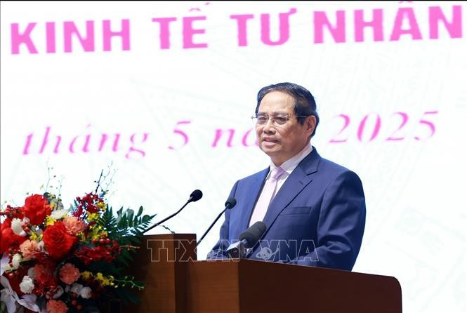 Thủ tướng Phạm Minh Chính phát biểu tại cuộc tọa đàm với doanh nghiệp về phát triển kinh tế tư nhân. Ảnh: Dương Giang/TTXVN thu-tuong-pham-minh-chinh-toa-dam-voi-doanh-nghiep-ve-phat-trien-kinh-te-tu-nhan-5.jpg