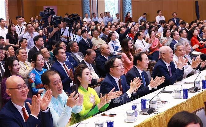 thu-tuong-pham-minh-chinh-toa-dam-voi-doanh-nghiep-ve-phat-trien-kinh-te-tu-nhan-6.jpg