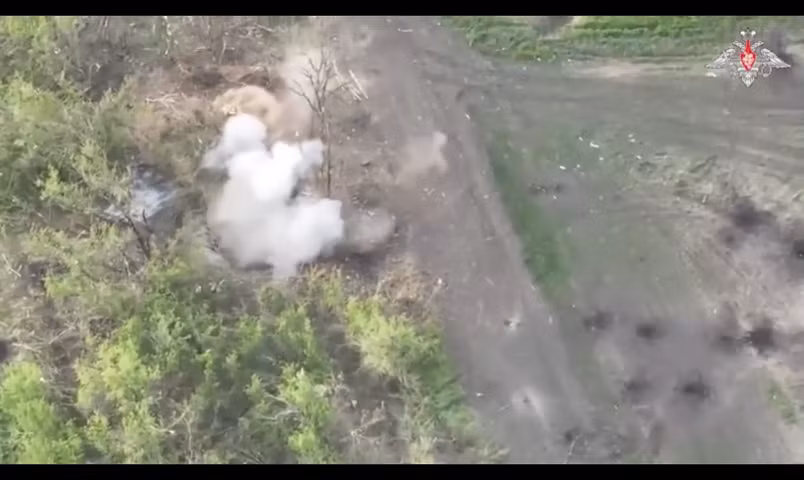 Đòn đánh sập 12 kho đạn, kiểm soát thêm 2 khu định cư