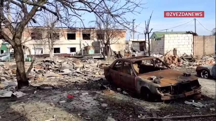 Video quang cảnh thành phố mới được giải phóng ở Kursk