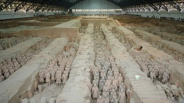 Hình ảnh đội quân đất nung được khai quật.