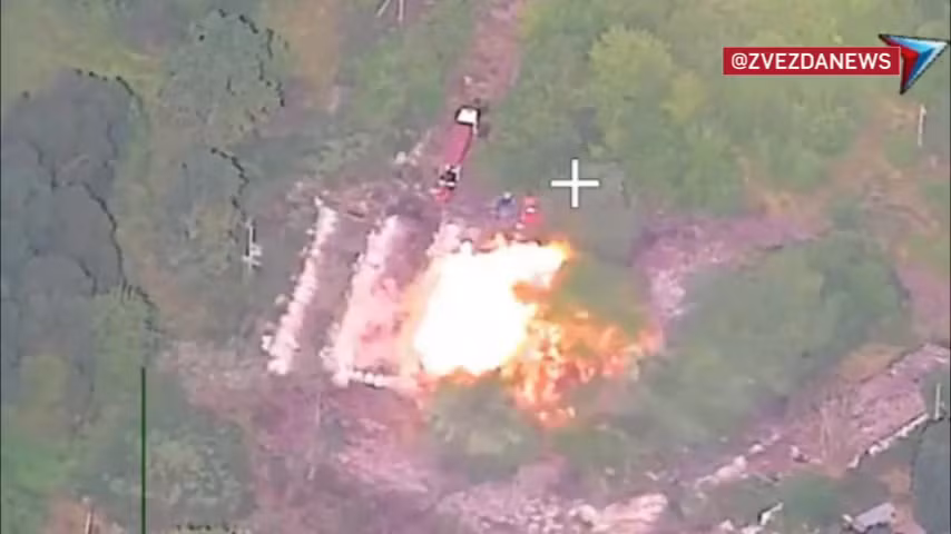 Khoảnh khắc Iskander khai hỏa, biến trận địa thành biển lửa