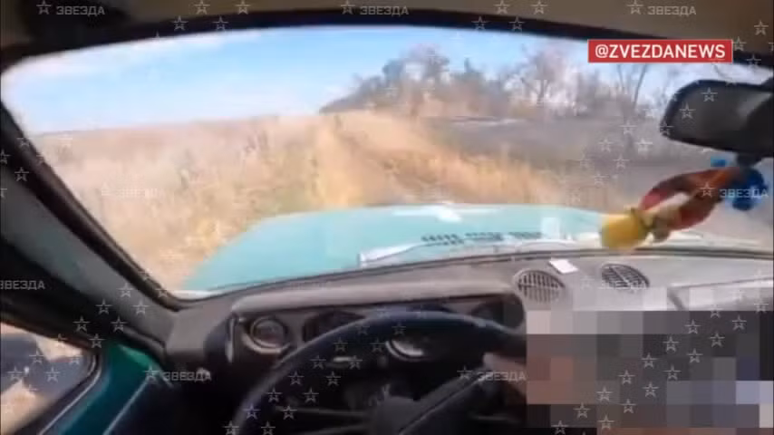 Drone FPV lao trúng xe chở binh sĩ ở Nam Donetsk