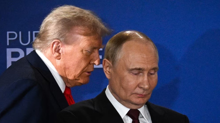 Tổng thống Mỹ Donald Trump và người đồng cấp Nga Vladimir Putin.