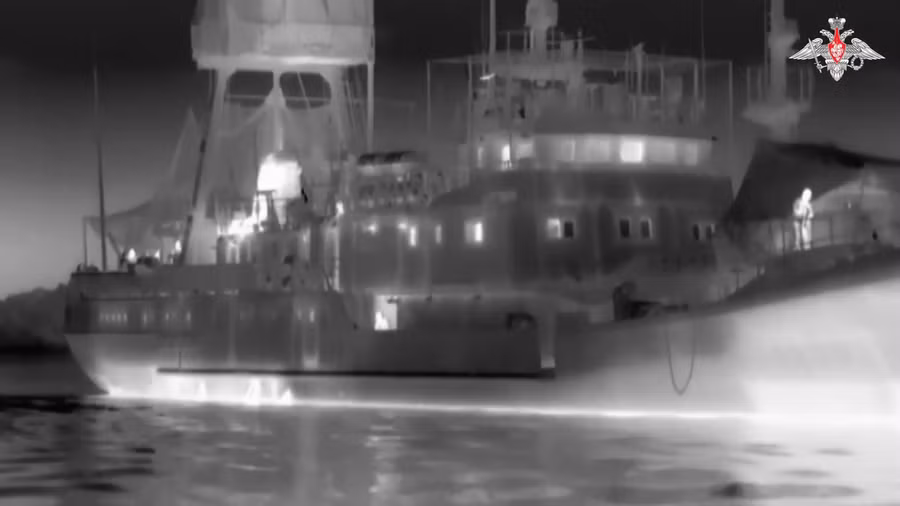 Cảnh tàu trinh sát Simferopol bị đánh chìm tại cửa sông Danube