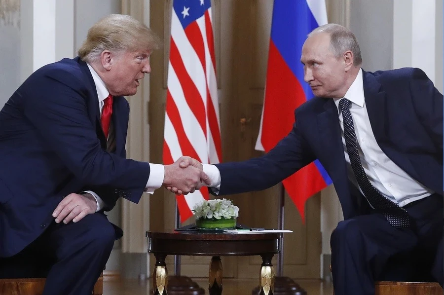 Ông Trump và Tổng thống Nga Vladimir Putin gặp nhau tại Phần Lan năm 2018. Ảnh: Pablo Martinez Monsivais / AP.