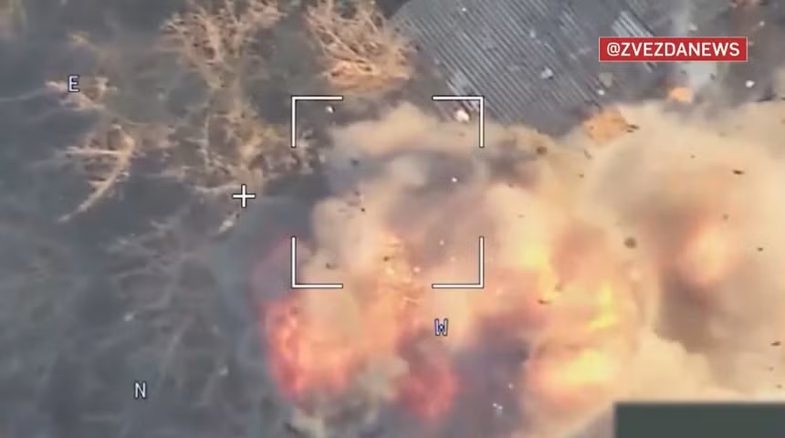 Khoảnh khắc Lancet xóa sổ trạm radar Mangust tại hướng Kharkiv