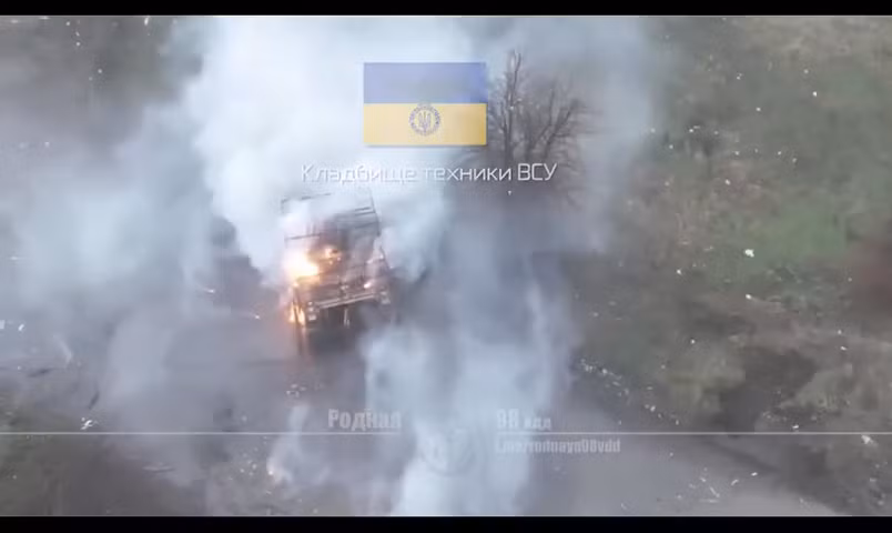 Đòn dội hỏa lực sân bay quân sự, xưởng UAV, nhiều khí tài bị phá hủy