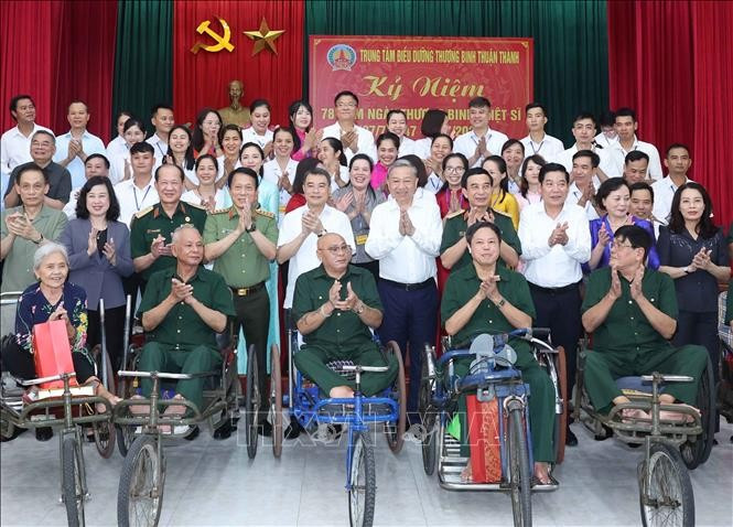 tong-bi-thu-to-lam-nguoi-co-cong-la-tai-san-quy-la-bieu-tuong-cua-y-chi-4.jpg