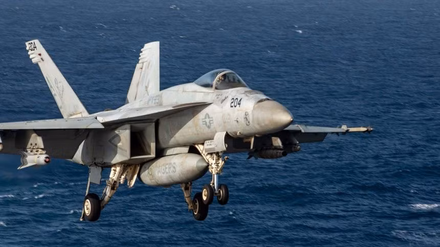 Máy bay chiến đấu F/A-18E Super Hornet