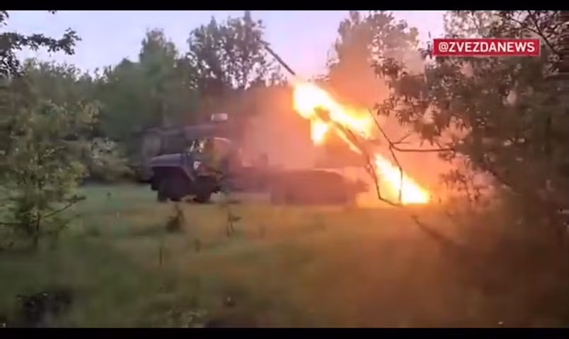 Mở rộng vùng kiểm soát Dnepropetrovsk, tấn công dữ dội sân bay