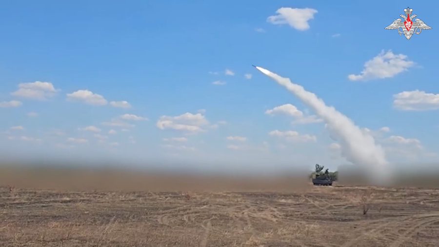 Chuỗi đòn tiến công bằng tên lửa Kinzhal, phá hủy tăng Abrams, Leopard