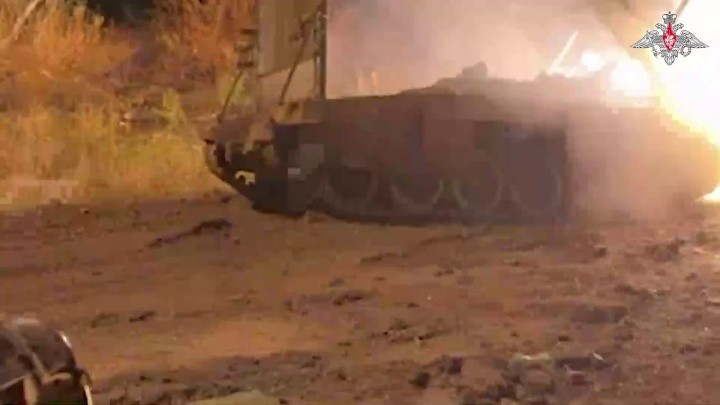 Video hệ thống ‘lửa mặt trời’ TOS-1A Solntsepek phá tan cứ điểm ở Chasov Yar