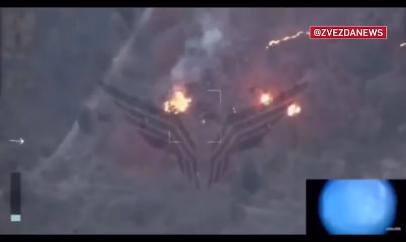 Cảnh drone FPV ra loạt đòn chính xác vào mục tiêu đối phương