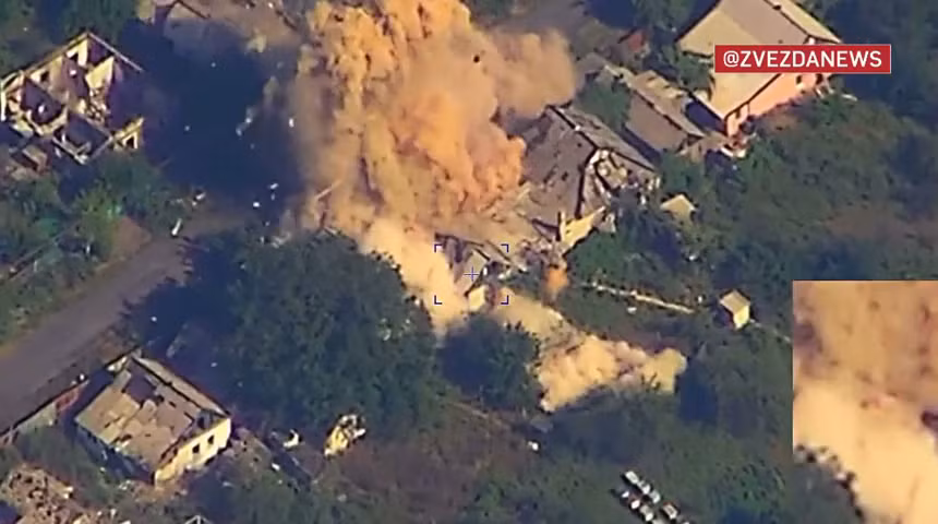 Khoảnh khắc đạn Krasnopol phá trạm chỉ huy UAV bằng một phát bắn