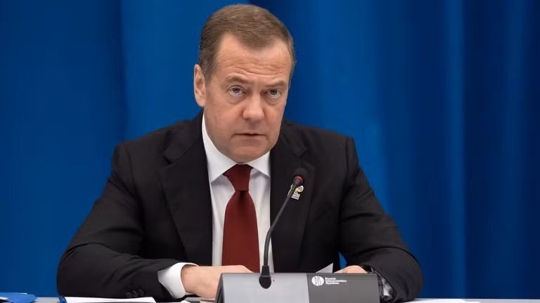 Phó chủ tịch Hội đồng An ninh Nga Medvedev.