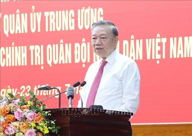 Tổng Bí thư Tô Lâm phát biểu chỉ đạo. (Ảnh: Thống Nhất/TTXVN) tong-bi-thu-to-lam-tang-cuong-cac-giai-phap-xay-dung-quan-doi-vung-manh-3.jpg